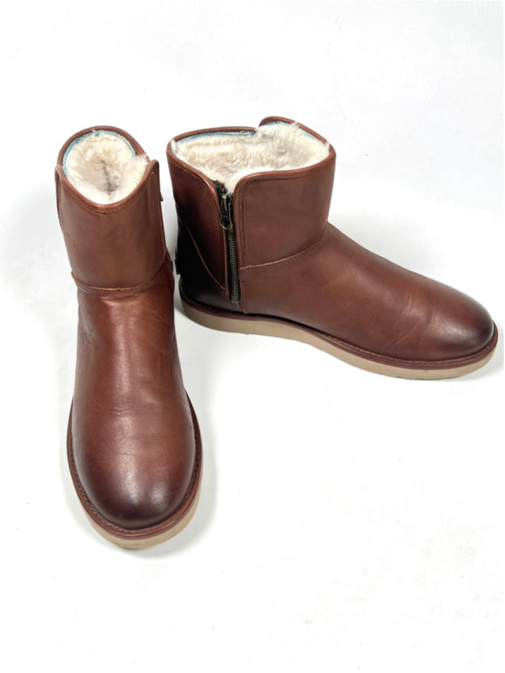 UGG Womans Boots Leather Ankle Boots Size 10 Tan Brown